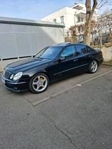 Mercedes-Benz Mercedes E320 Avantgarde Amg Paket ab Werk - Mercedes-Benz E 320: AMG