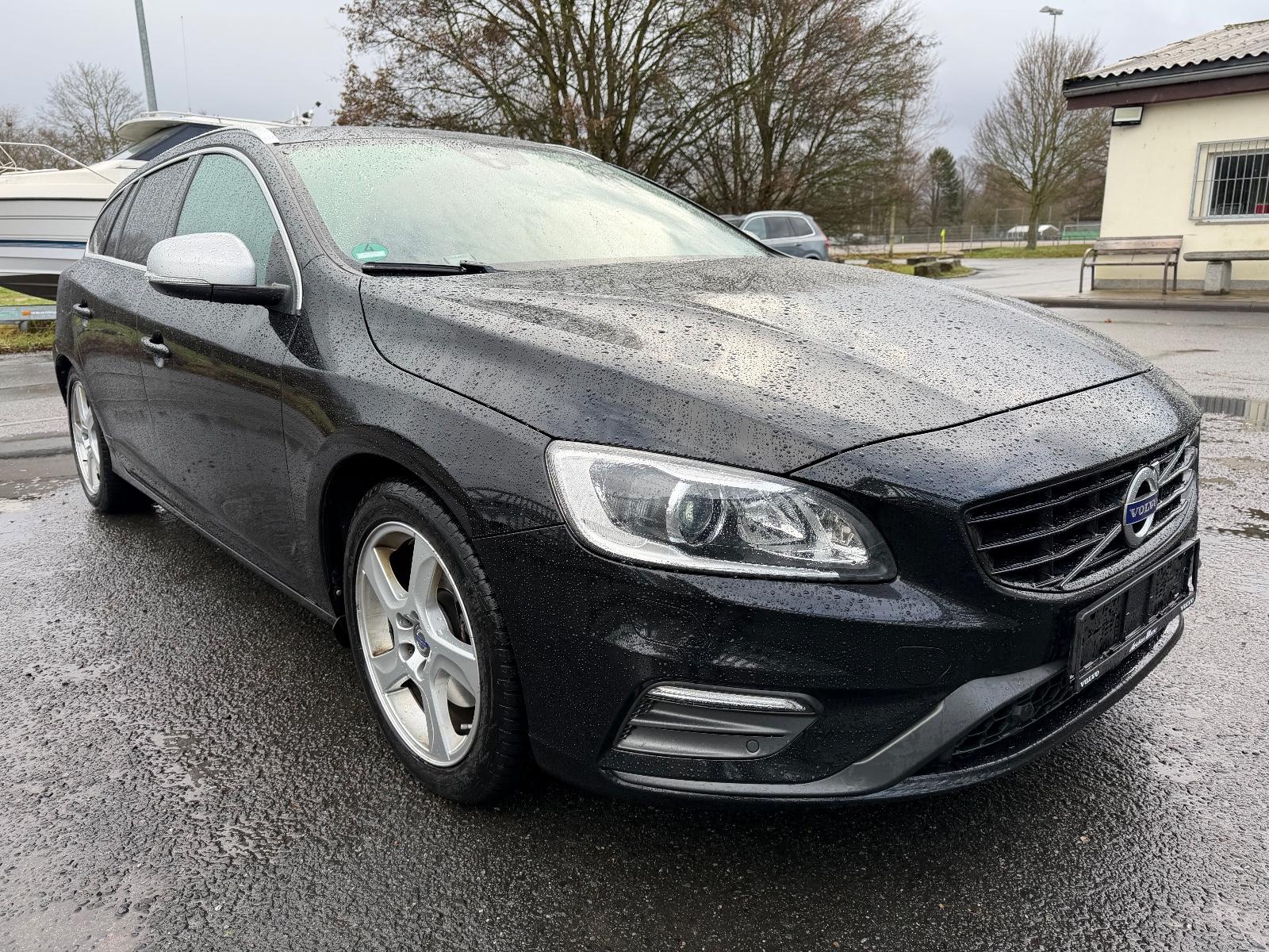 Volvo V60 Kombi R Design