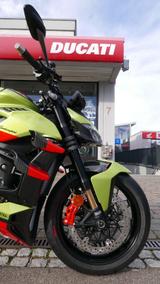 Ducati STREETFIGHTER V4 LAMBORGHINI **SAMMLERSTÜCK** - Offers
