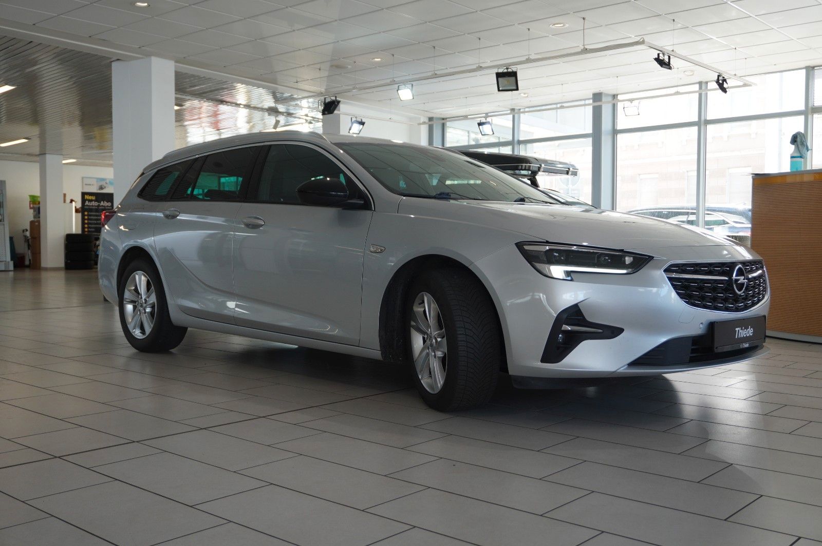 Fahrzeugabbildung Opel Insignia B ST 1.5D ELEGANCE NAVI/LED/KAMERA/DAB+