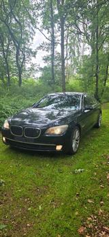 BMW 750Li Langversion V8 Benziner 2010 - BMW 750 aus 2010