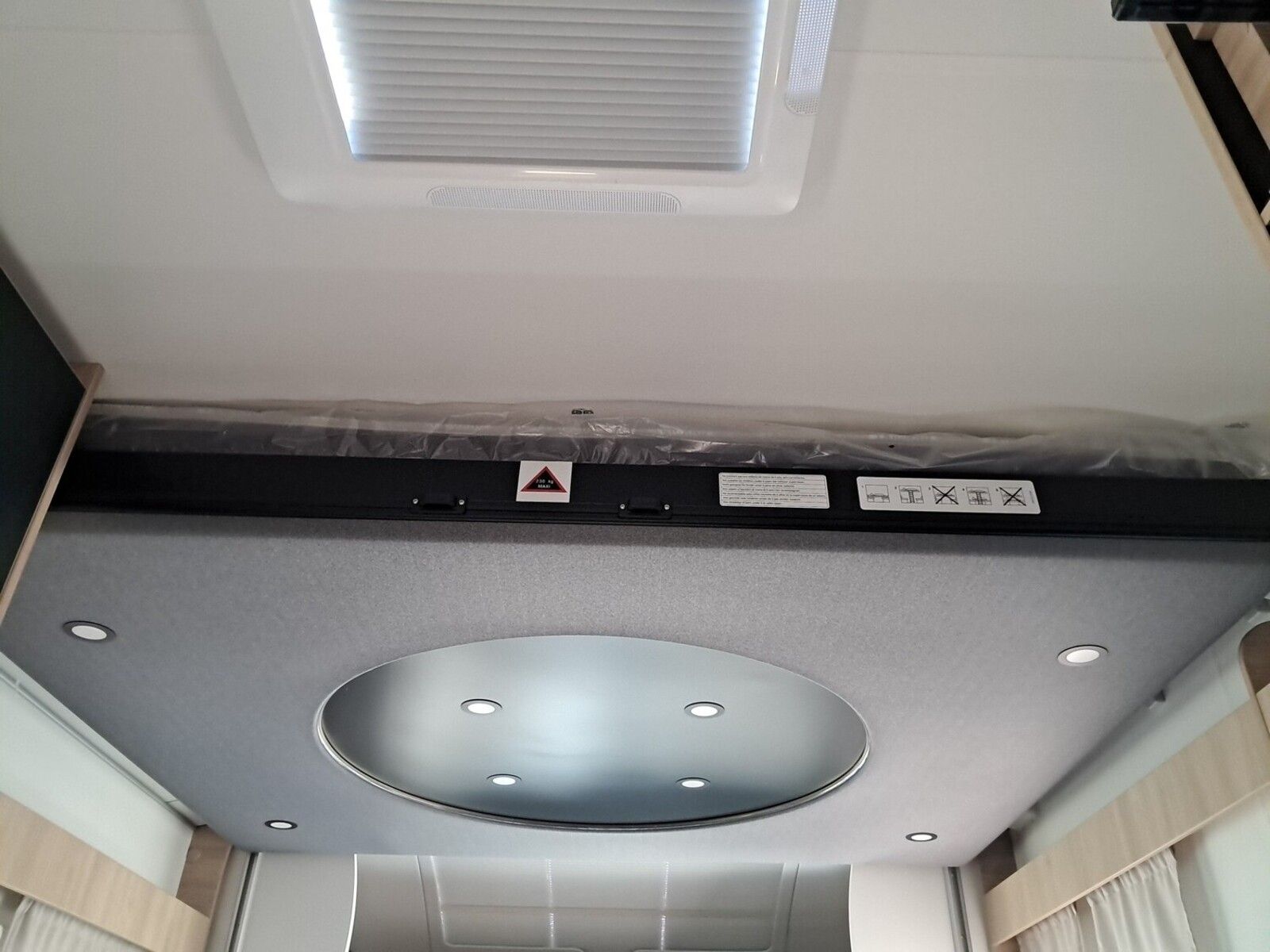 Fahrzeugabbildung Chausson Teilintegriert Titanium Line 640 Dörr30YEdition
