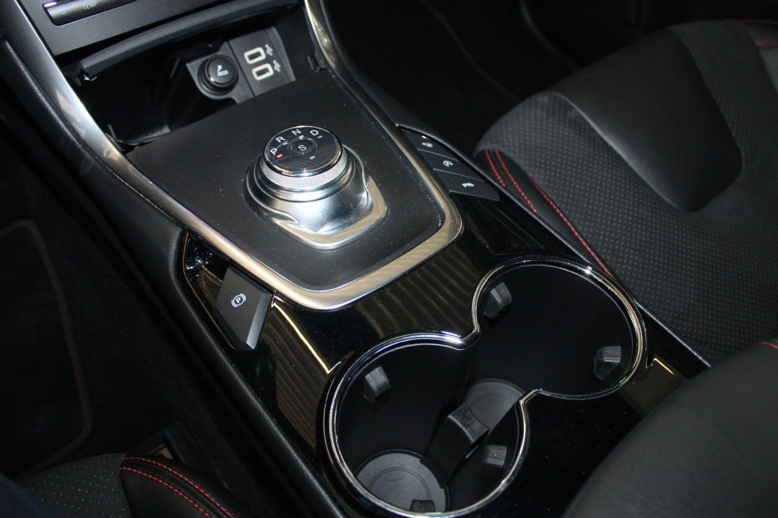 Fahrzeugabbildung Ford S-Max ST-Line Automatik ACC CAM LED Memory uvm.