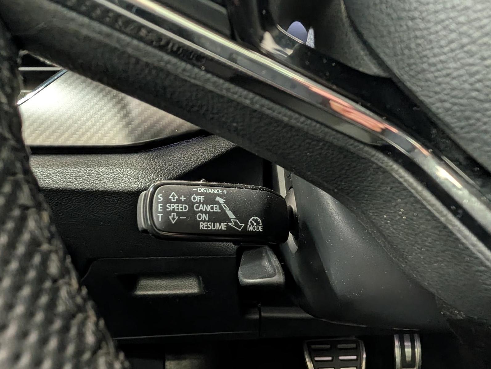 Skoda Kamiq 1.5 TSI DSG Monte Carlo LED|Pano|ACC