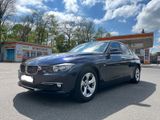 BMW 320 Baureihe 3 Lim.320 i Dynamics Edition Luxury - BMW 320: Limousine, 320d