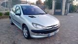 Peugeot 206 1.4 HDi 5p. XR - Peugeot 206 mit Diesel-Antrieb: Limousine