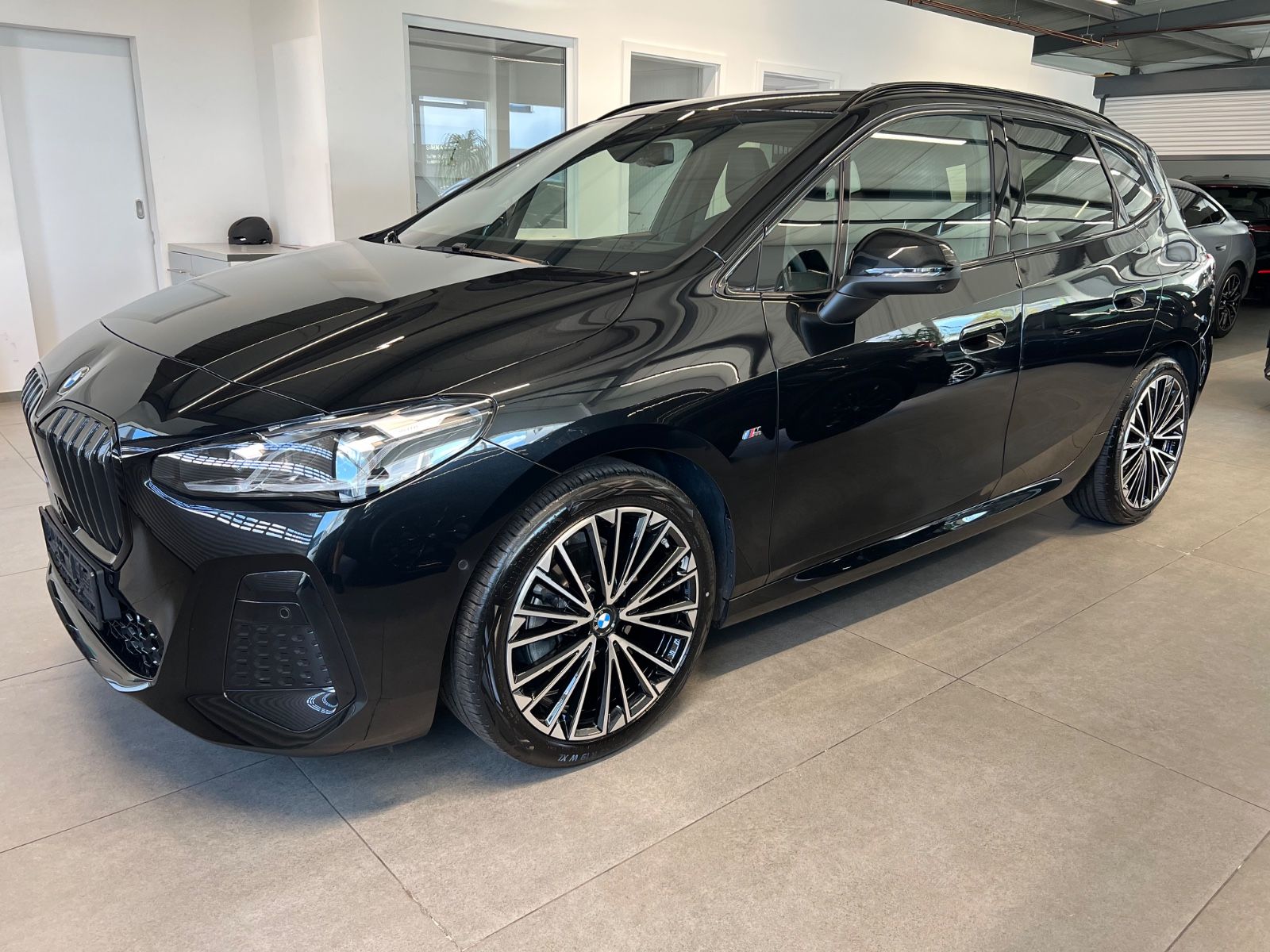 BMW 218 Active Tourer M-Sport UPE 54.710€ imagem 3