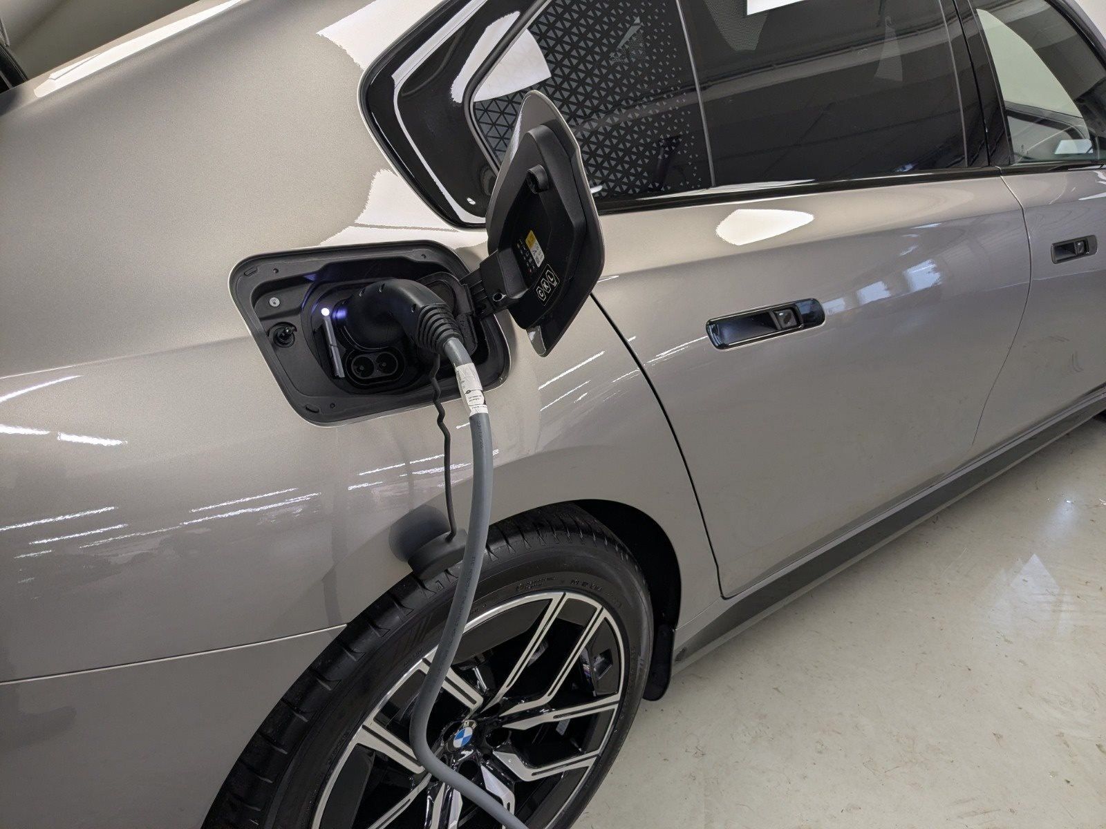 BMW i7 - Bild 19