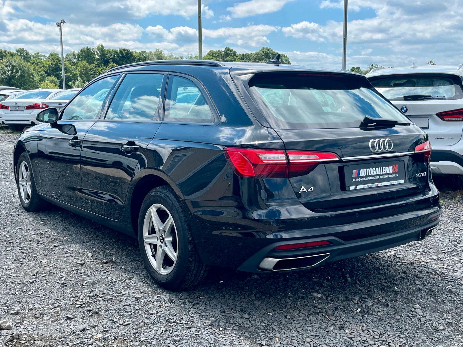 Fahrzeugabbildung Audi A4 Avant 35 TDI basis Aut. Navi LED 1.HAND PDC