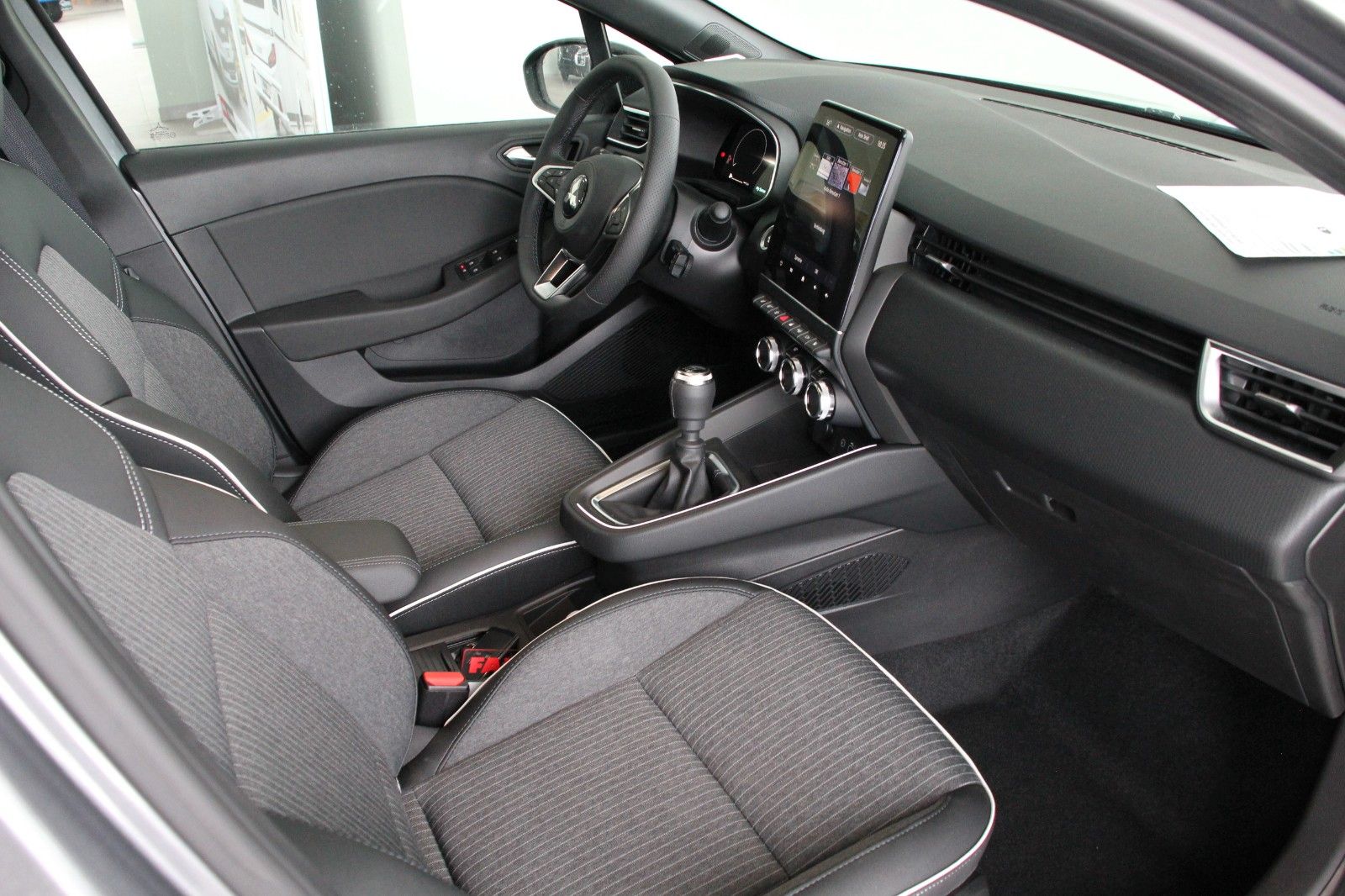 Fahrzeugabbildung Mitsubishi Colt Top LED*DAB*SHZ*BOSE*360°