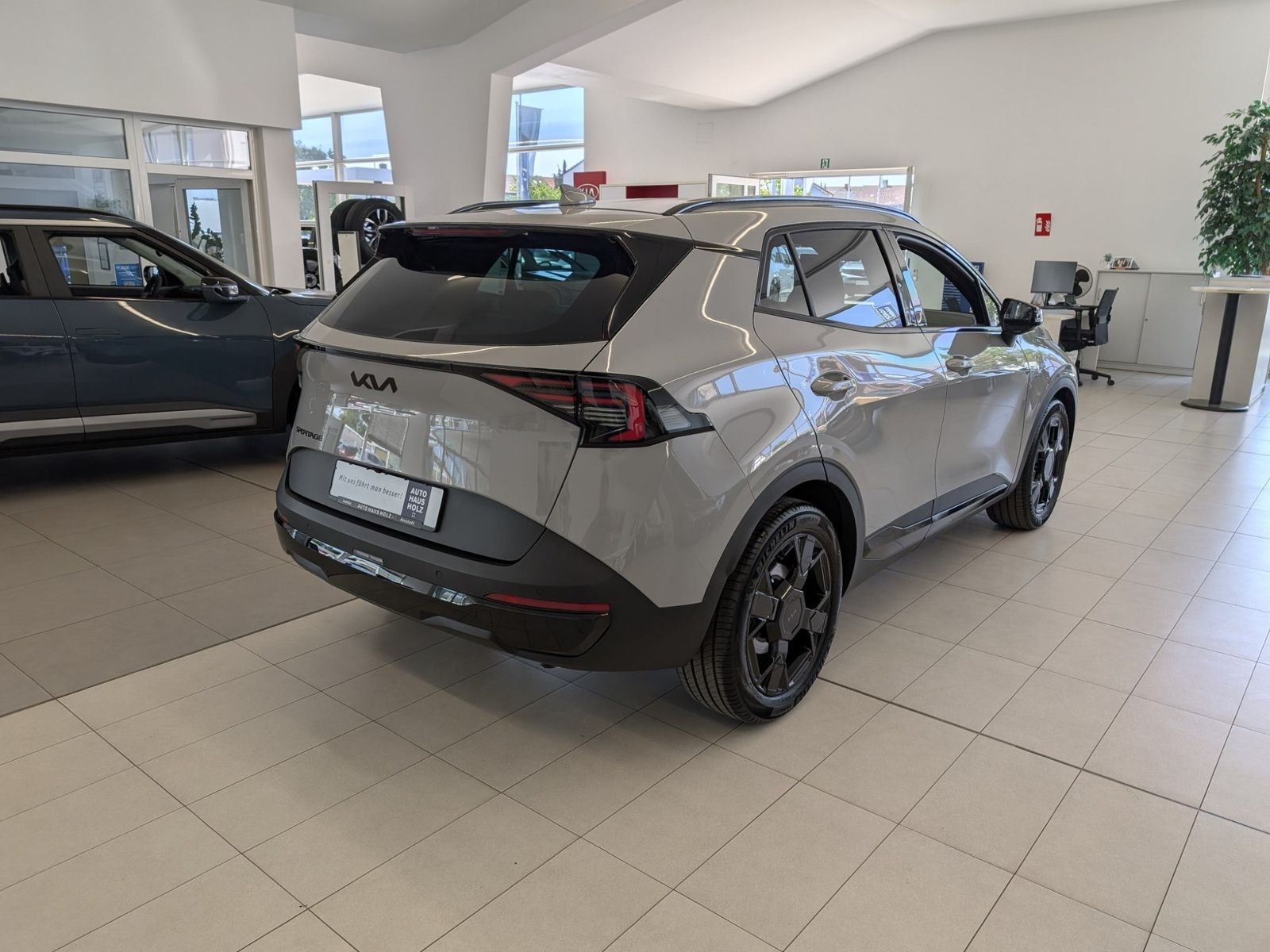 KIA Sportage 1.6 T-GDI 2WD DCT7 Black Edition – Bild 4