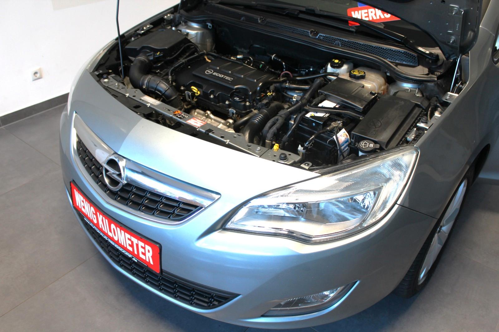 Opel Astra J Sports Tourer 150 Jahre Opel
