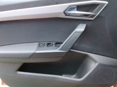 Fahrzeugabbildung Seat Ibiza FR 1.0 TSI DSG+PDC HINTEN+SHZ+TEMPOMAT