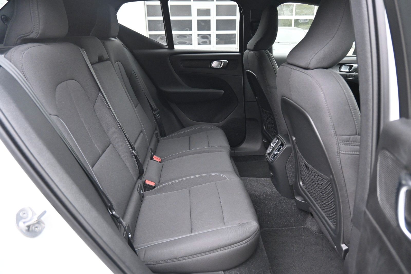 Fahrzeugabbildung Volvo EX40 SingleMotorExtendedRangePlus Dark*574 KM RW