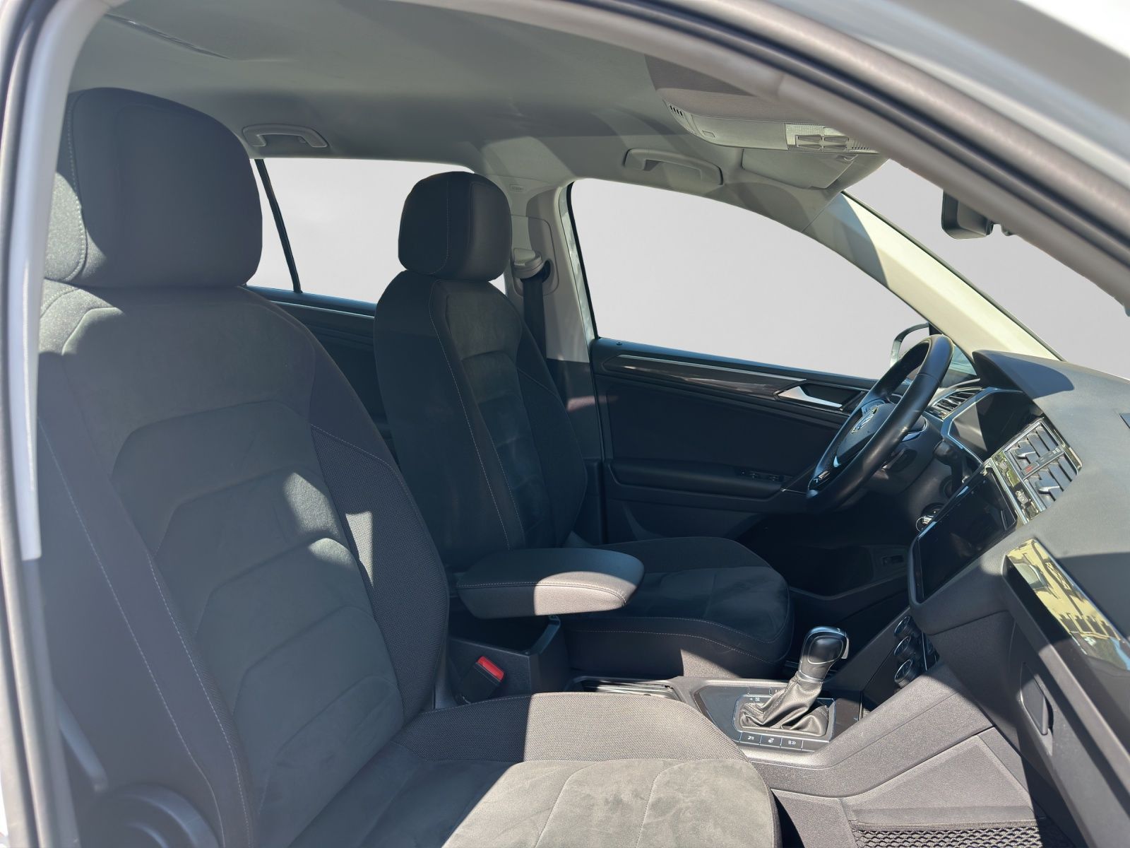 Volkswagen Tiguan 2.0 TDI DSG HIGHLINE AHK KAMERA NAVI foto 4