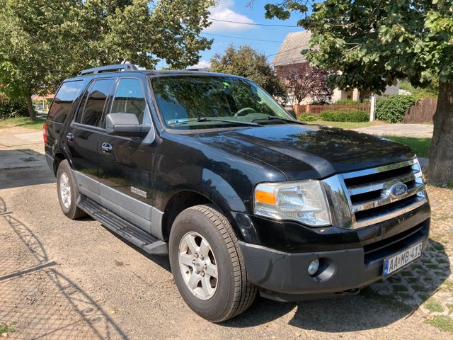 Ford Expedition XLT