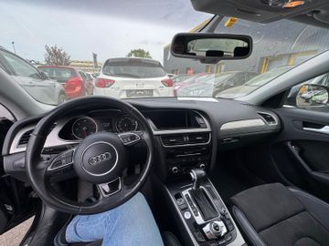 Audi A4 Allroad - 12