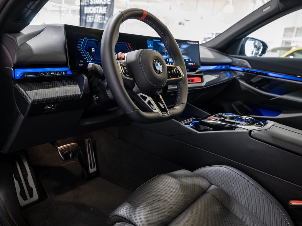 BMW M5 Touring 0,5% Versteuerung möglich ACC B&W LED