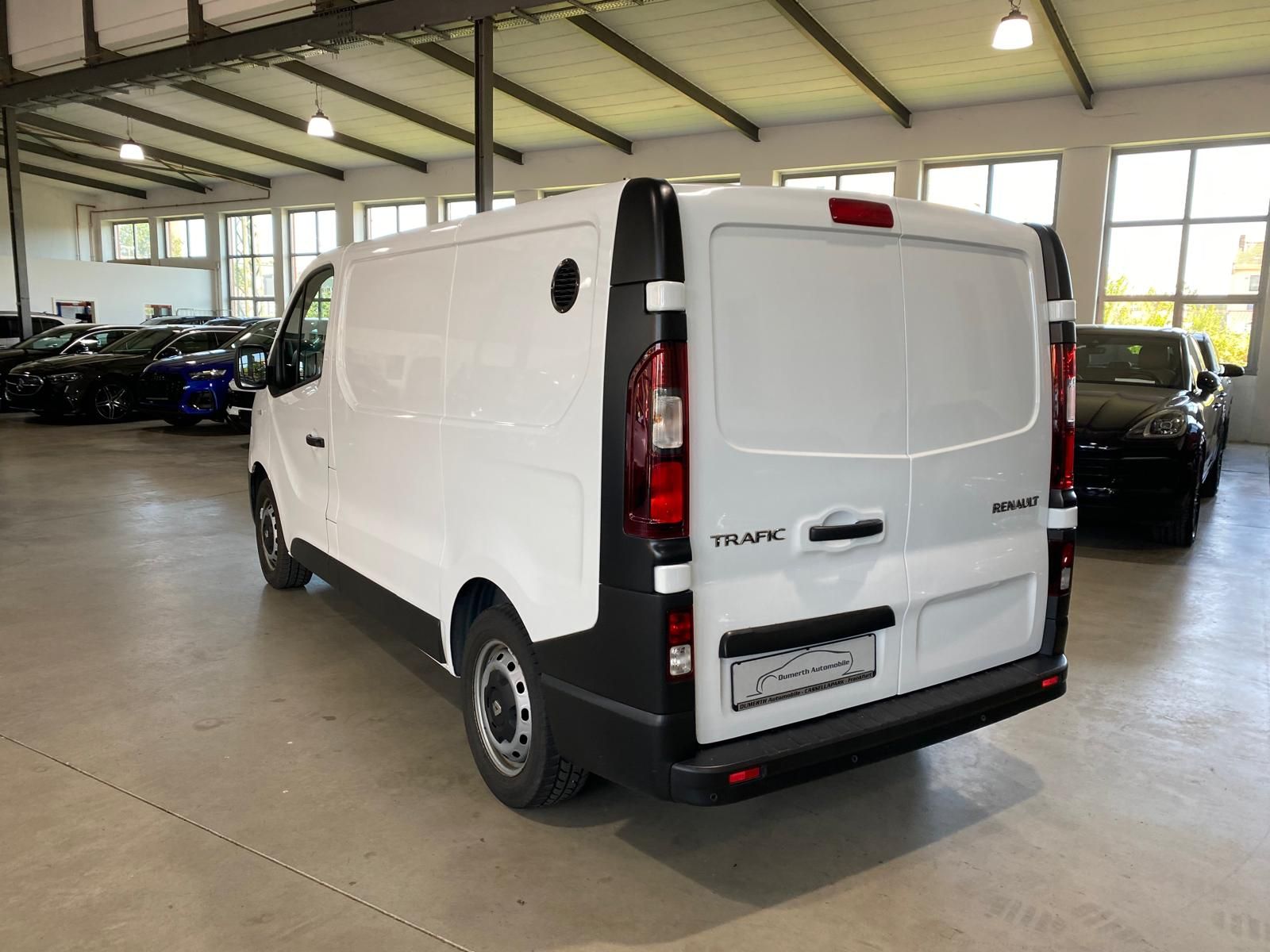 Fahrzeugabbildung Renault Trafic L1H1 2.0 Energy dCi 120/Klima/Navi/WÜRTH/
