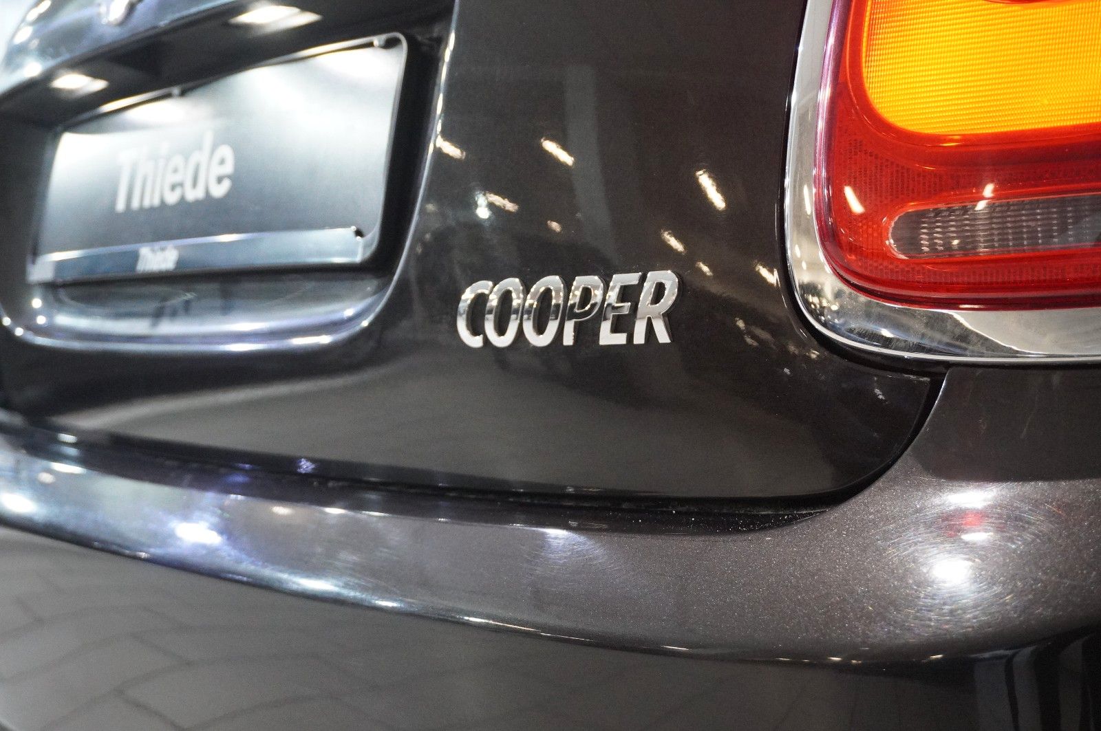 Fahrzeugabbildung MINI COOPER 1.5 3-TÜR PANO./SHZ/KLIMA/BT