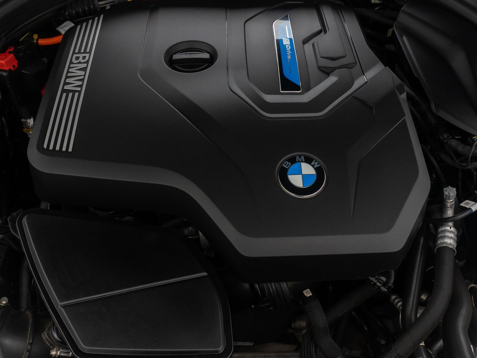 Fahrzeugabbildung BMW 530e xD ACC Laser HUD DAB Kamera 4xKlima Sport