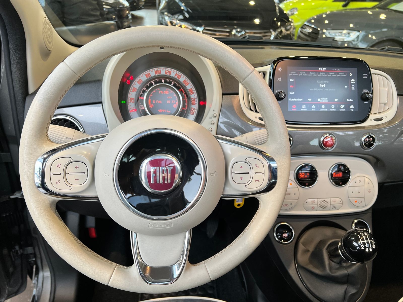 Fahrzeugabbildung Fiat 500C Cabrio Lounge KLIMA NAV GRA PDC ALU
