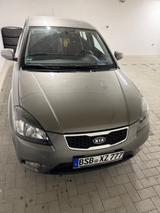 Kia Rio 1.4 ATTRACT ATTRACT - Kia Rio: Attract