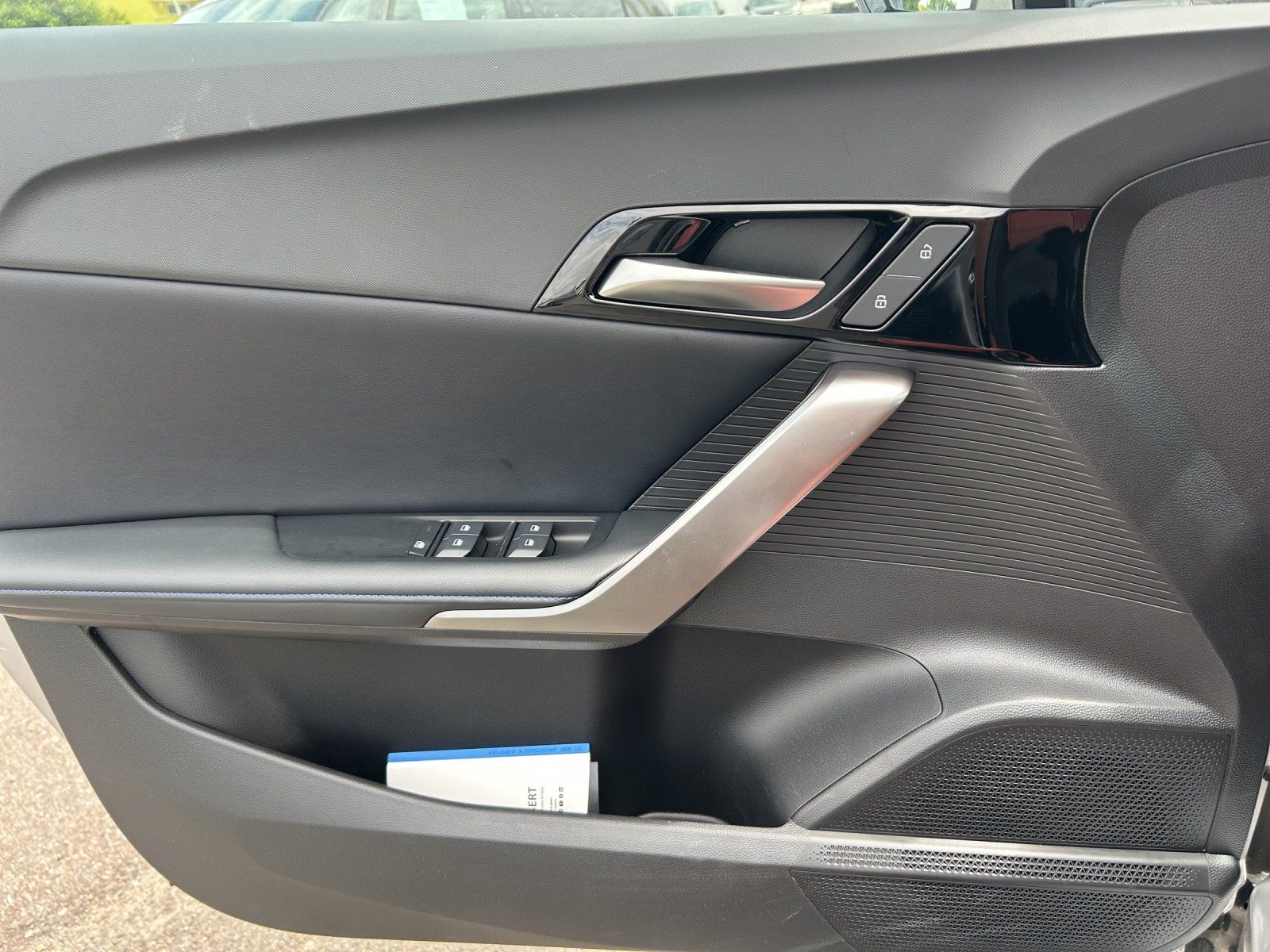 Fahrzeugabbildung MG MG4 AT LUXURY