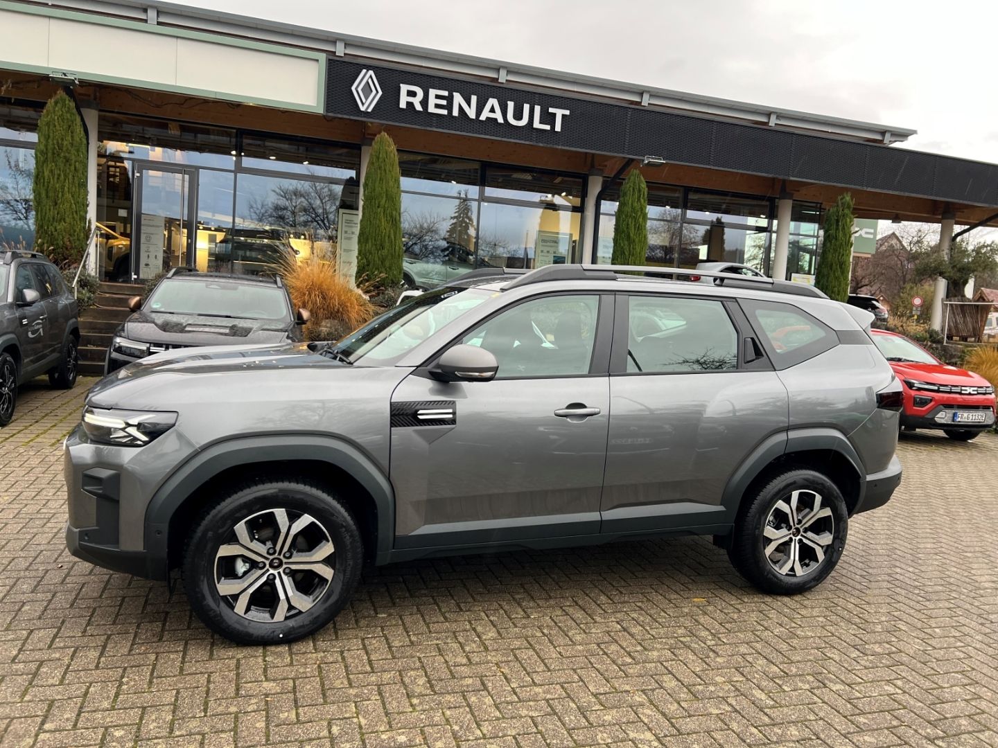 Fahrzeugabbildung Dacia Bigster TCe 130 Expression 4x4 El. Panodach Digi