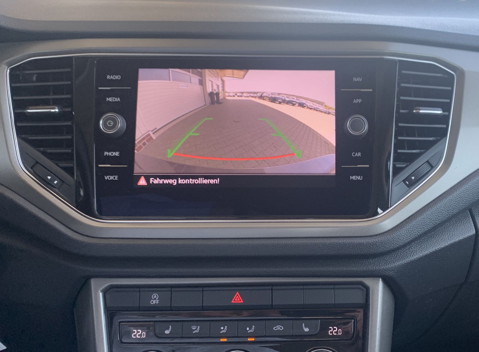 Fahrzeugabbildung Volkswagen T-Roc 2.0 TDI*Style*LED*ACC*Navi*Cam**PDC*