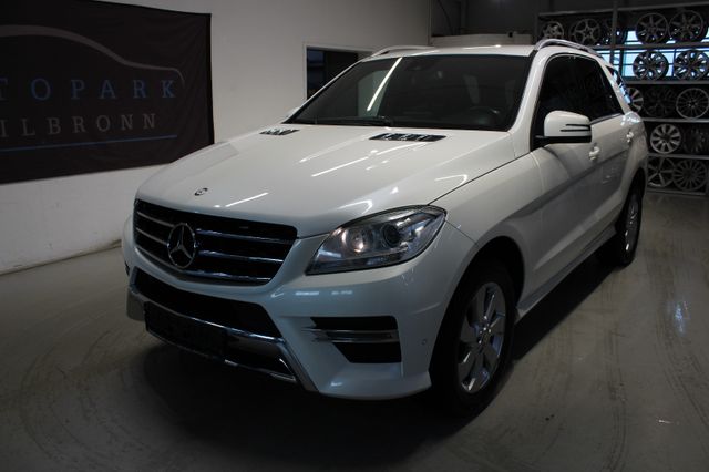 Mercedes-Benz ML 350 AMG Line BlueTec*AHK*SHZ*NAVI*LEDER*AUTOM