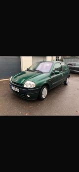 Renault Clio 1,4 Benzin Klima* Kupplung ne... - gebrauchte Renault Clio aus dem Jahr 2001