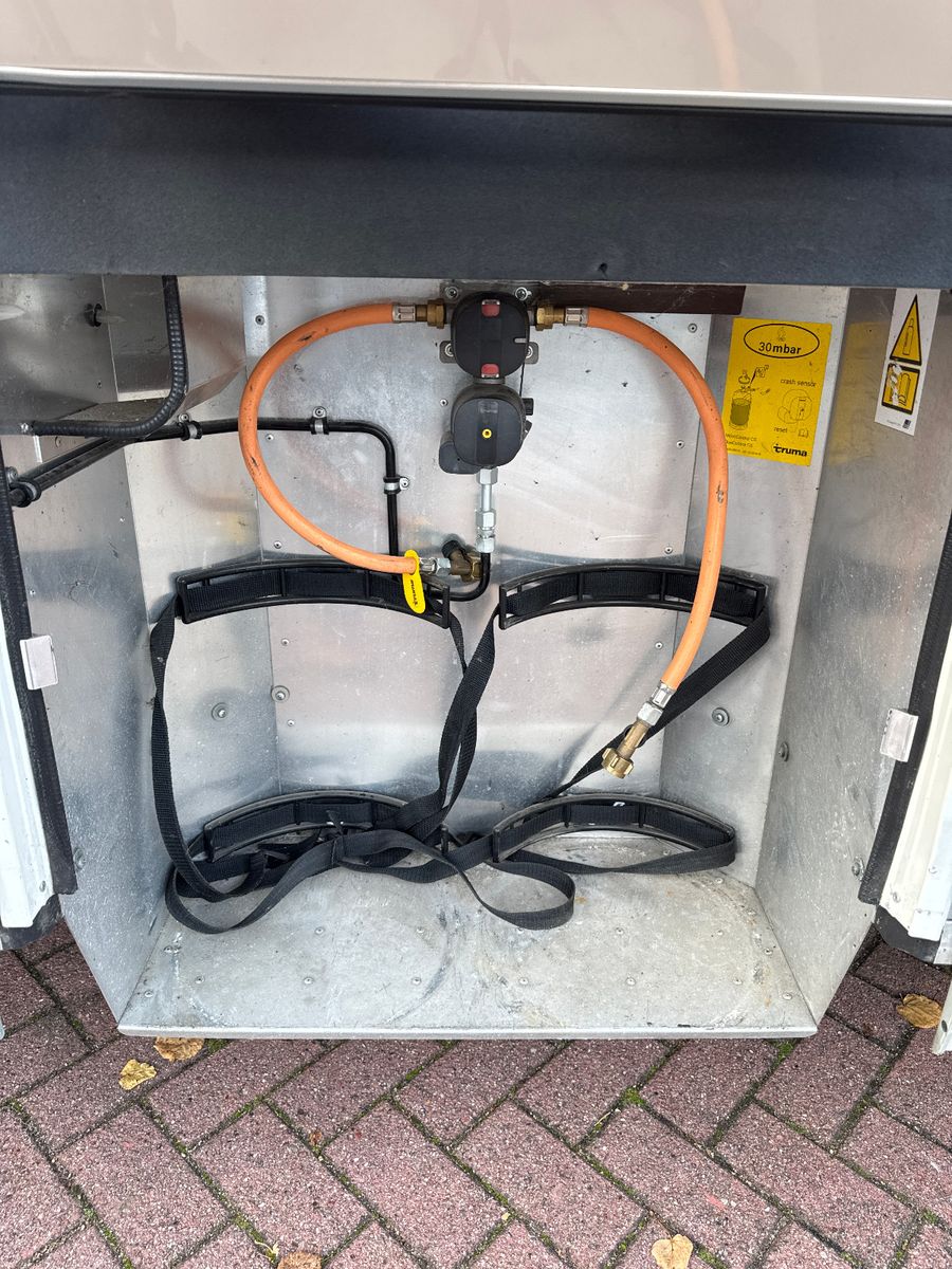 Fahrzeugabbildung Carthago C-Tourer T 148 LE H SOLAR TV SAT HUBBETT KAMERA