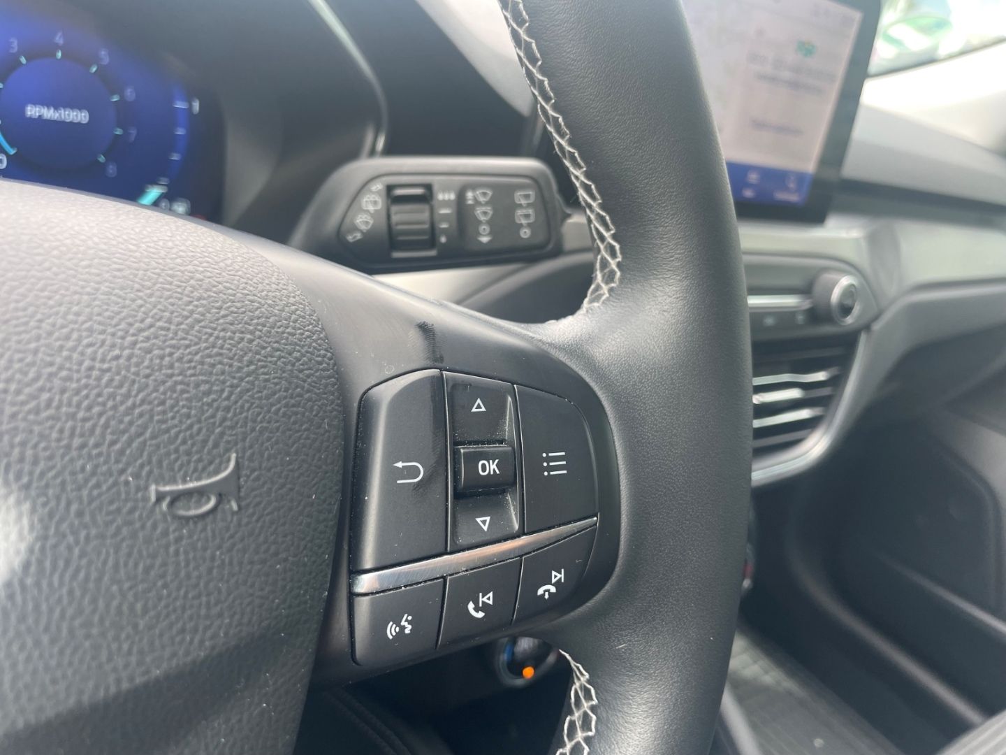 Fahrzeugabbildung Ford Focus Turnier Titanium X Kamera elek. AHK LED
