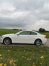 BMW e92 330xi - BMW 330: Xi