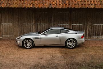 2003 Aston Martin VANQUISH — миниатюра 13