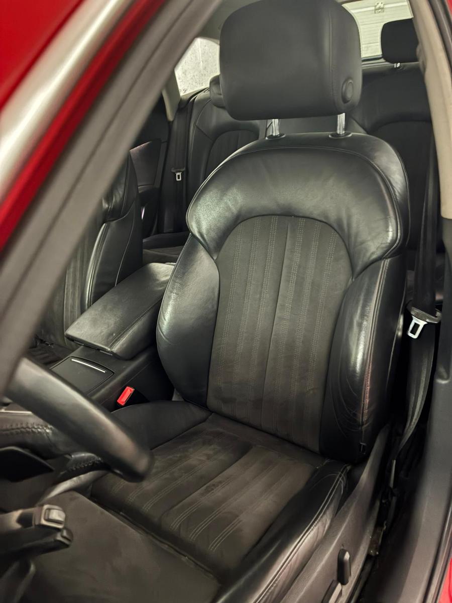 Audi Quattro 2011 — photo 6
