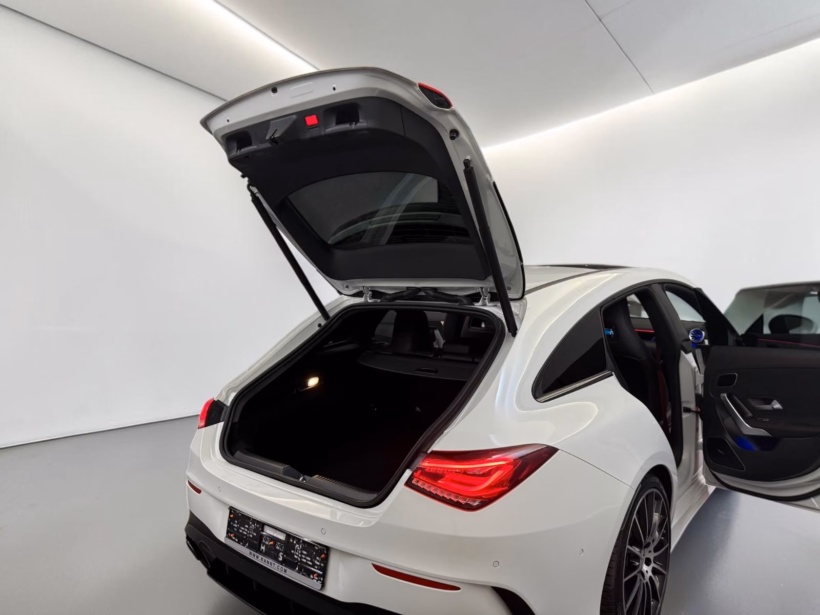 Mercedes-Benz CLA 35 AMG Shooting Brake PANO*ACC*360*BURM*BEAM