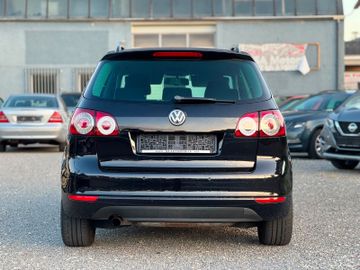 Volkswagen Golf - 5