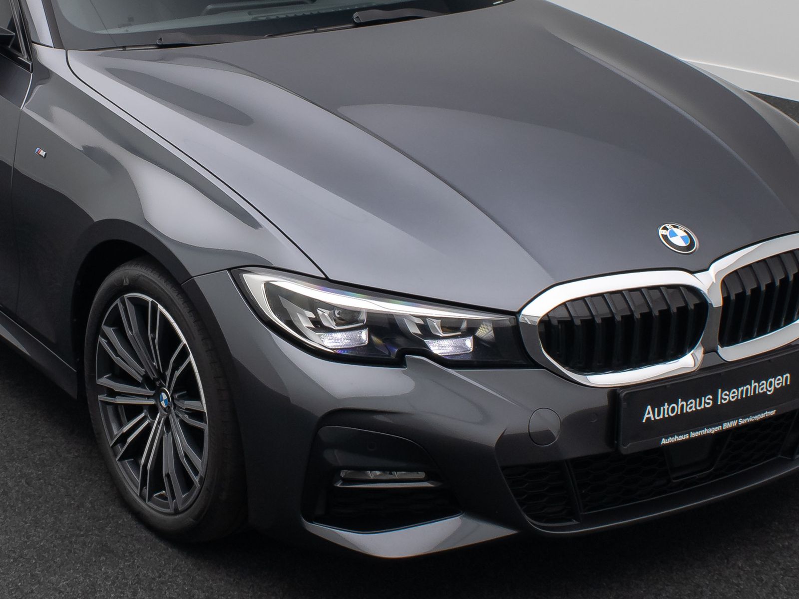 Fahrzeugabbildung BMW 318d M Sport Navi LED AHK DAB FernlichtAss