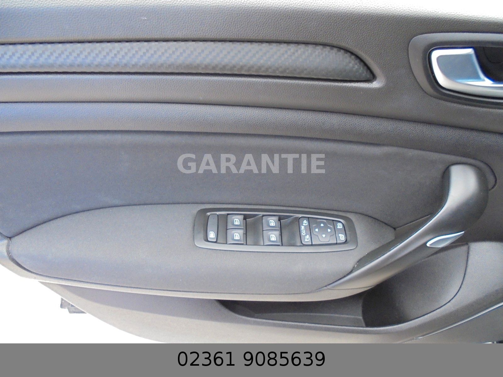 Fahrzeugabbildung Renault Megane IV Limited  Klima/Shz/Navi/Kamara/