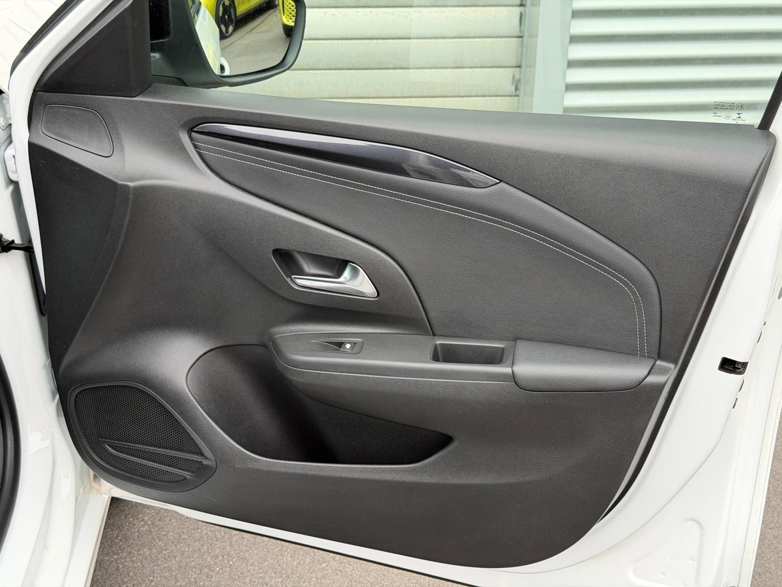 Fahrzeugabbildung Opel Corsa F Elegance 1.5 D DAB GRA Navi LED SHZ PDC