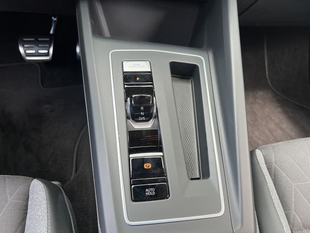 Golf VIII 1.5 eTSI 110 kW Goal ACC FACEL. LED