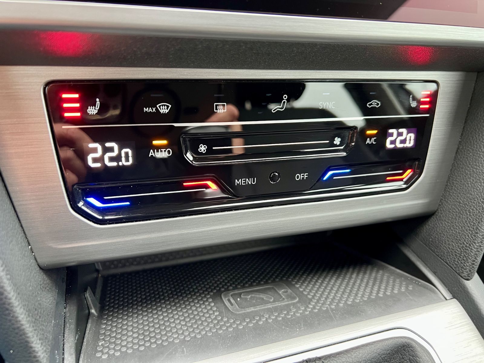 VW Passat Variant Conceptline GZJR AAC SHZ NAVI