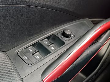 Bild 21 Skoda Fabia DSG Monte Carlo LED SmartLink Kamera 85KW