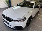 BMW 520 d*M SPORT*AUTO*LED*PANO*NAVI*HUD*SPUR*ACC - mit Diesel-Antrieb: Weiß, mit Navigationssystem, mit Klimaanlage