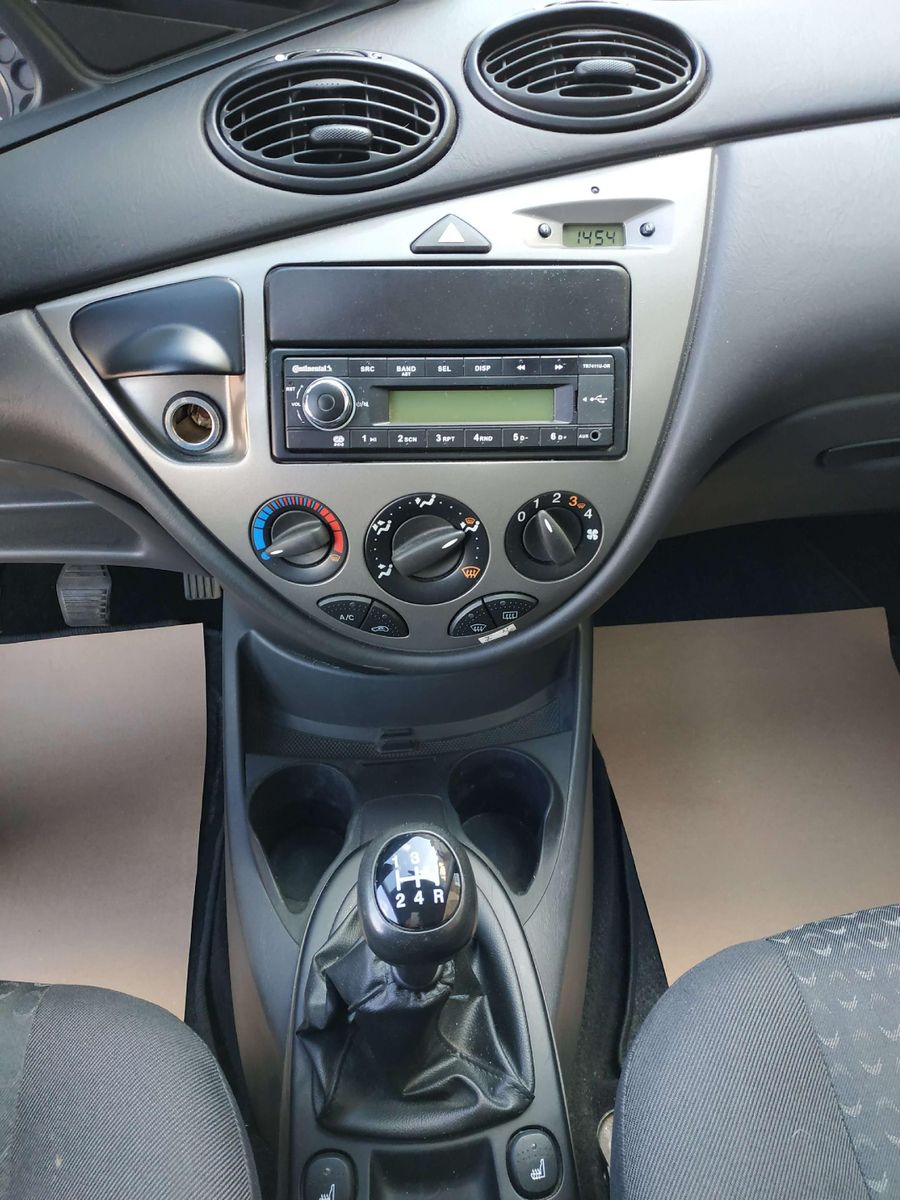 Focus 1.4/ TÜV NEU/Klima/Ganzjahresreifen/Sitzhe – Bild 12