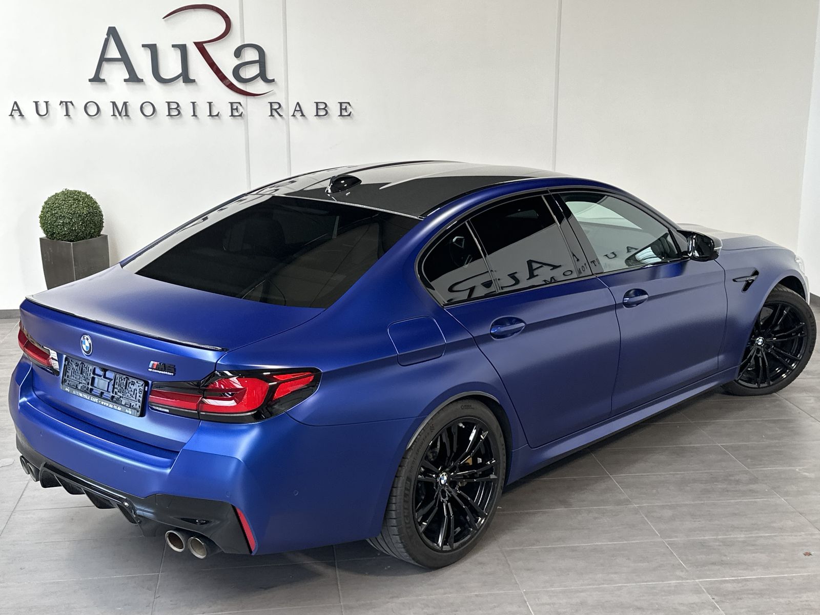 Fahrzeugabbildung BMW M5 Competition NAV+LED+KERAMIK+KAMERA+20ZOLL+1HD