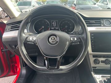 Volkswagen Passat Variant - 12