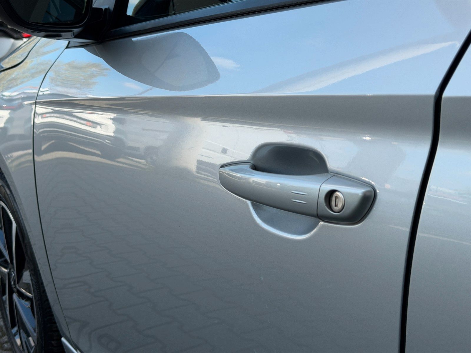 Fahrzeugabbildung Opel Corsa F 1.2 Turbo GS KlimaA,LED,Navi,SHZ,Kam.,LM